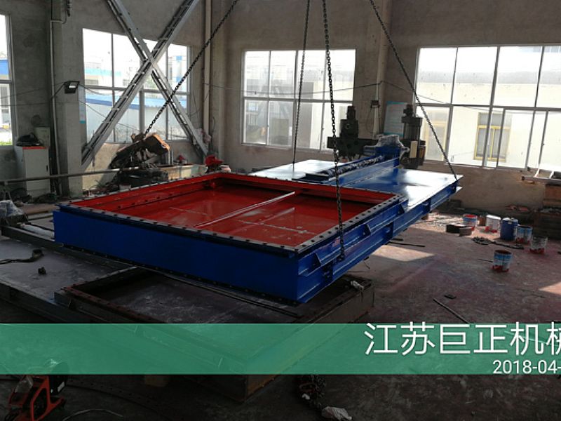 方形擋板門（寬3m）已成型，后期噴漆展示圖